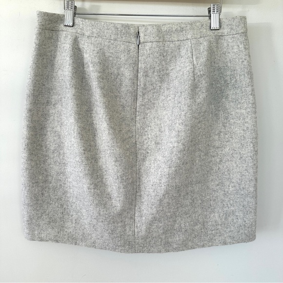J. Crew mini skirt in a wool blend, fully lined - Picture 4 of 9